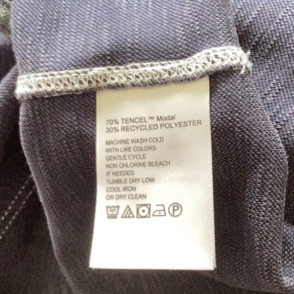 Tommy Bahama Mens shirt - Picture 6 of 6